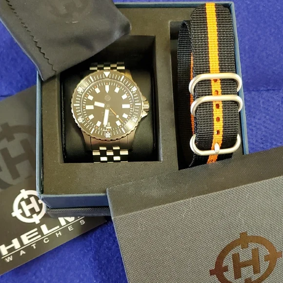 HELM Vanuatu Titanium Mens Dive Watch. Used In EXCELLENT Condition. - Picture 5 of 5